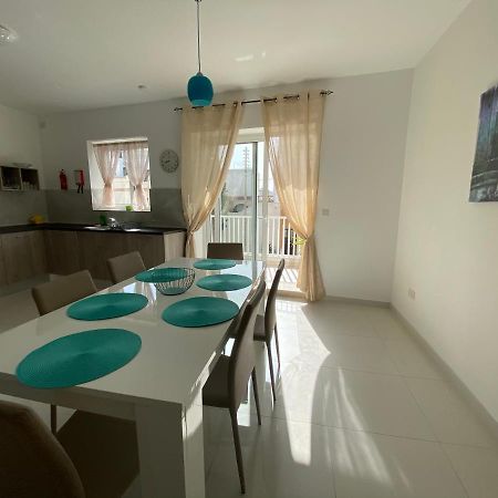 Sunshine Apartments Mellieha - Modern Three Bedroom Apartment - Apt No 2 Esterno foto